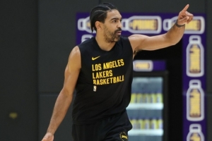 2026世界杯买球平台-文森特晒训练照 并引用孙子名言：在混乱中也有机会