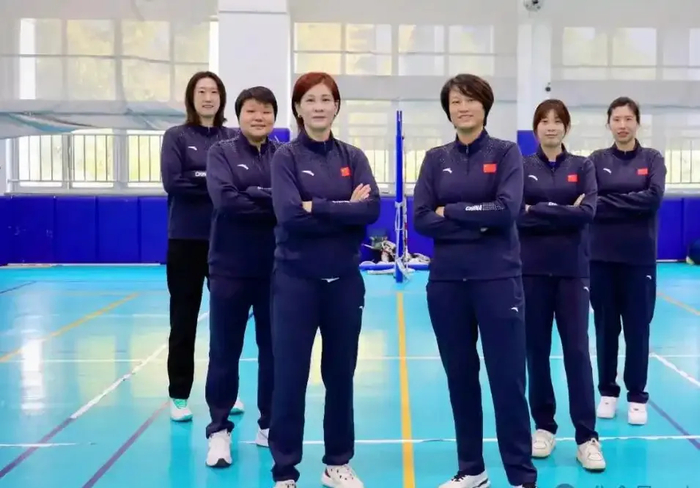 2026世界杯买球官网-底蕴拉满！上海女排后备军团太能打，三代梯队剑指全运四金满贯|杨舒茗|陈伊娜|青训|杨婕|球员_新浪体育_新浪新闻